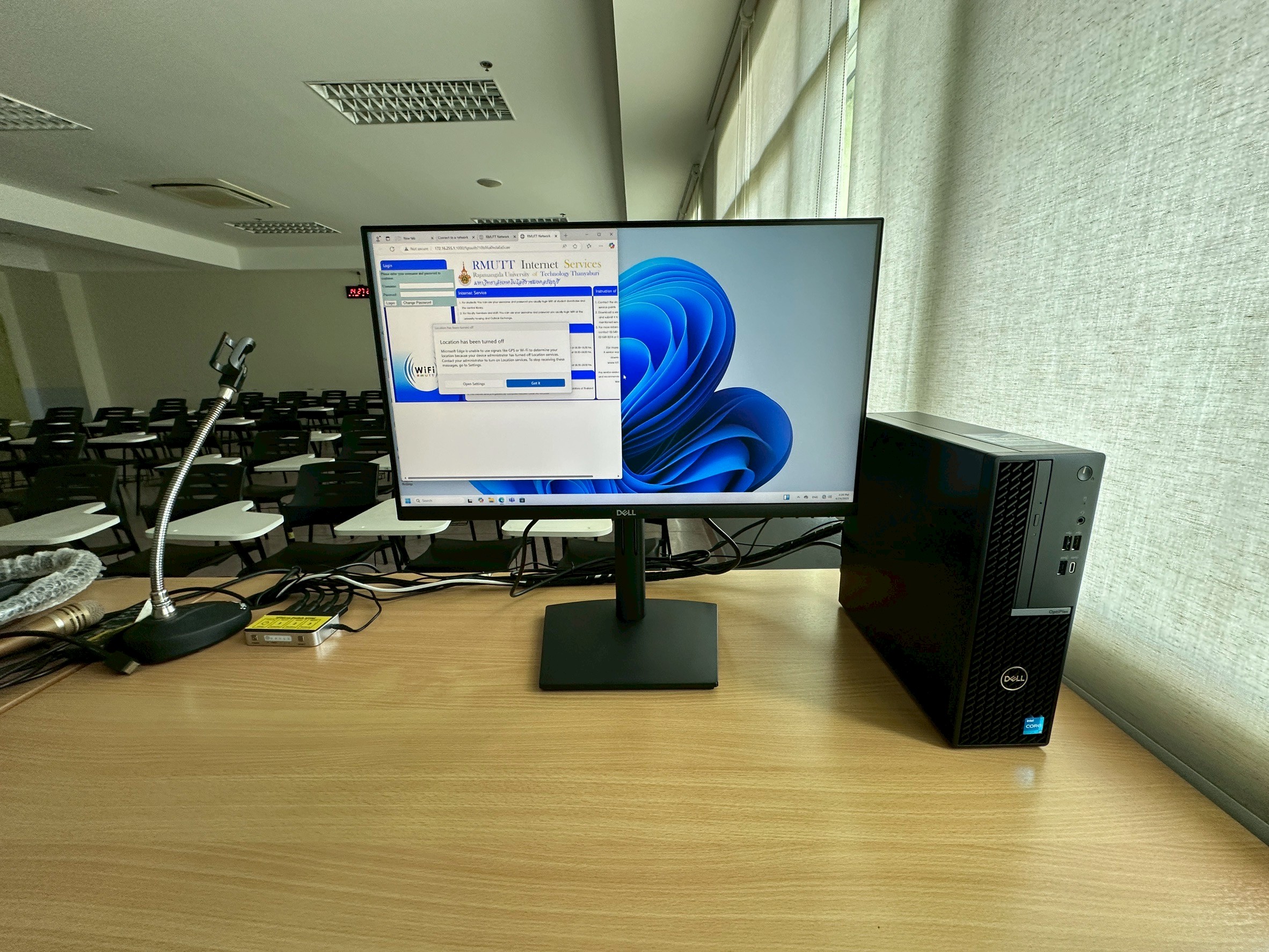 RMUTT | เครื่องคอมพิวเตอร์สำหรับการเรียนและการสอน อาคารเรียนรวมและ ...